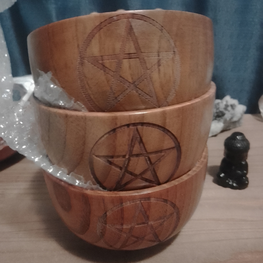 1 Carved Wooden Mortar 2 cup - Picture 1 of 2